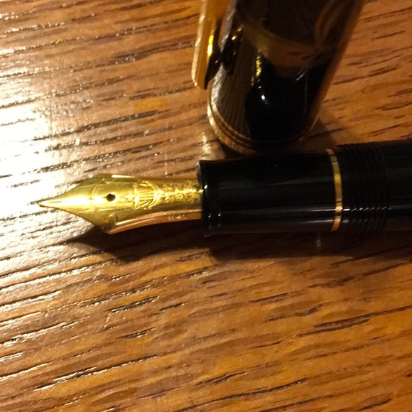 Sailor Fountain Pen - Picture 3 of 7